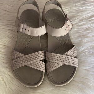 DANSKO Sandals size 40 excellent condition color gray